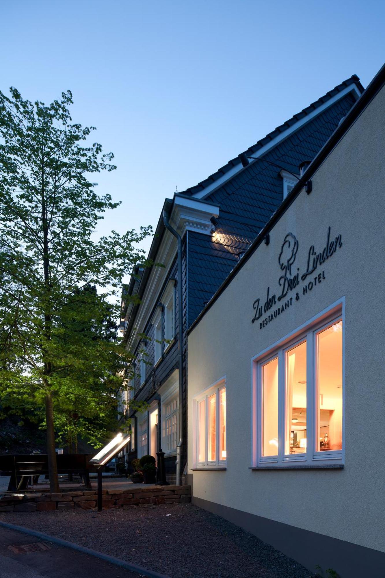 Hotel Zu Den Drei Linden à Wermelskirchen Extérieur photo