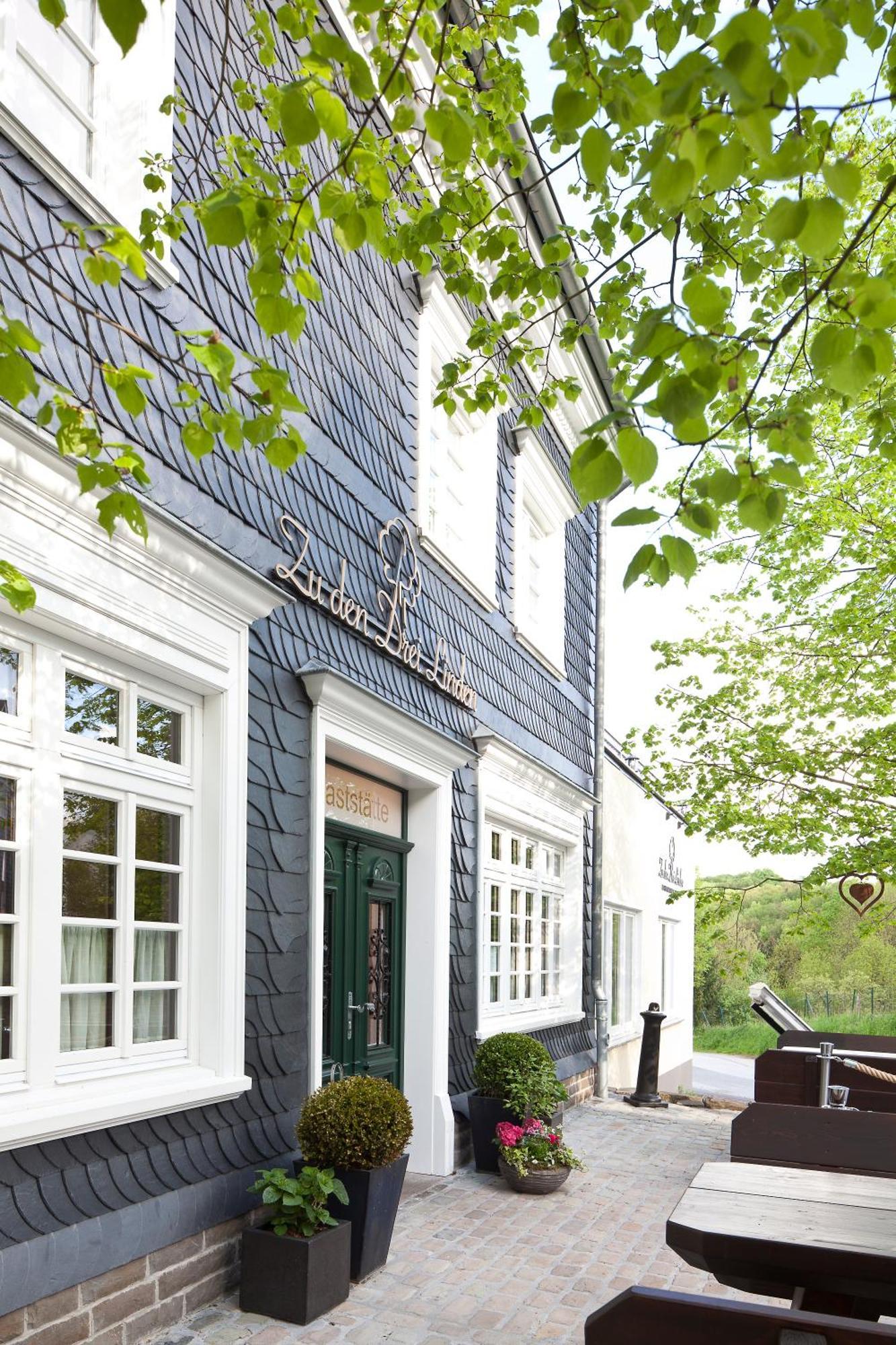 Hotel Zu Den Drei Linden à Wermelskirchen Extérieur photo