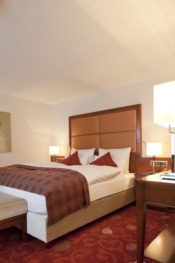Hotel Zu Den Drei Linden à Wermelskirchen Chambre photo