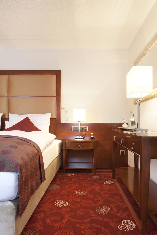 Hotel Zu Den Drei Linden à Wermelskirchen Chambre photo